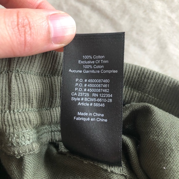 SOLD Aritzia Community Cebu Cargo Pants Green - Picture 8 of 12